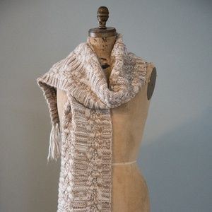 Gap Knit Scarf